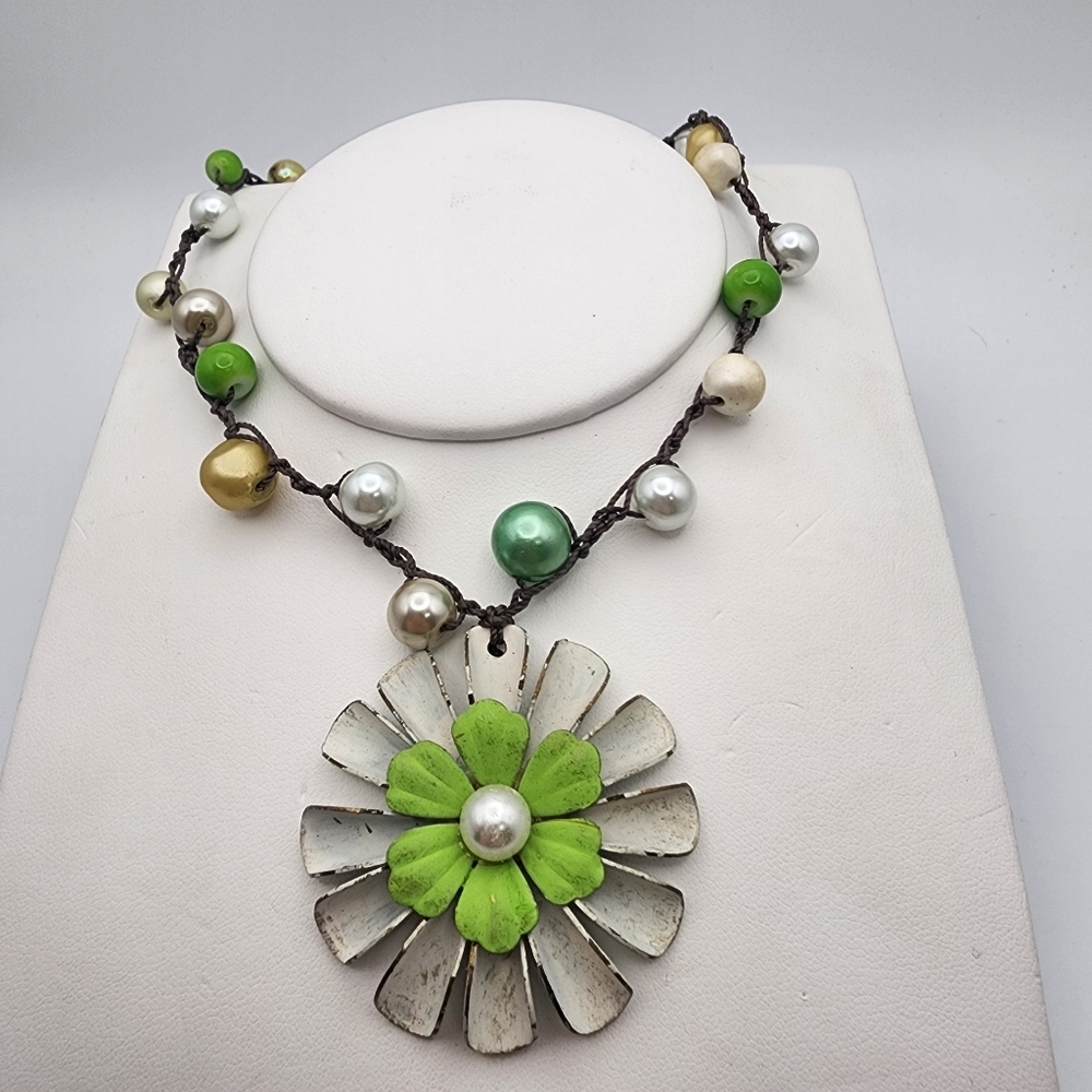 NWT Handcrafted Upcycled Vintage Gypsy Faux Pearl & Flower Necklace